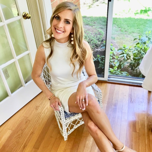 Meet your seller, Alyssa! - Picture 7 of 8